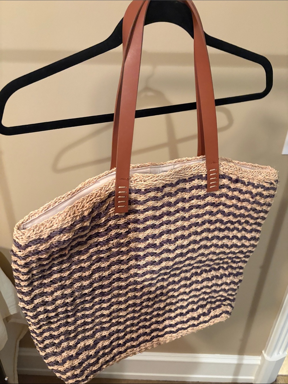 Nordstrom Brand 

Raffia Stripe Tote Bag with Tan Leather Handles